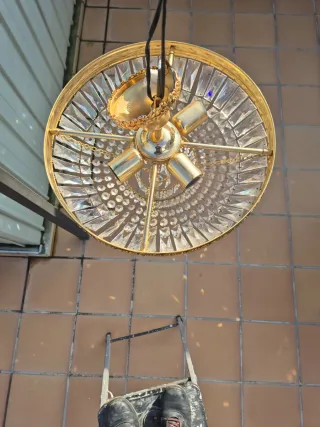Lámpara de techo clásica dorada y cristal