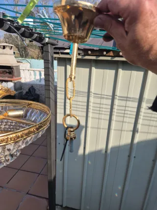 Lámpara de techo clásica dorada y cristal