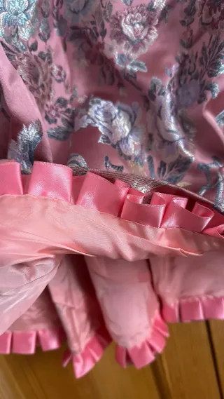 Traje de Fallera rosa y blanco