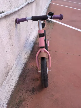 Bici de equilibrio infantil rosa