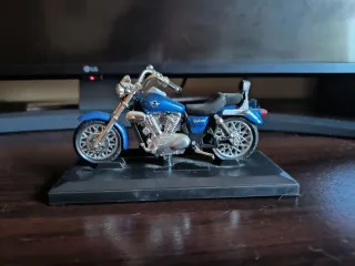 Maqueta Moto Kawasaki Vulcan Azul