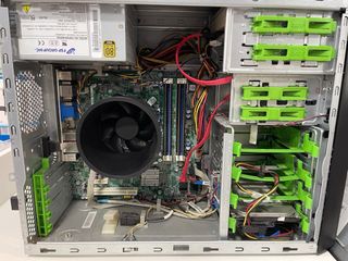 Ordenador Torre Gateway DT Series