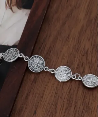 Pulsera San Benito Plateada