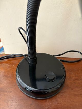 Lampada da tavolo nera lucida vintage