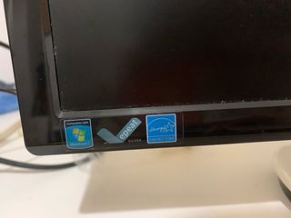 Monitor AOC 24” Full HD con HDMI y VGA – con base