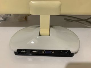 Monitor AOC 24” Full HD con HDMI y VGA – con base