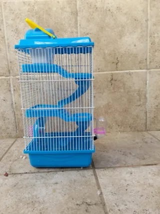 Jaula para hámster azul y rosa
