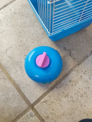 Jaula para hámster azul y rosa