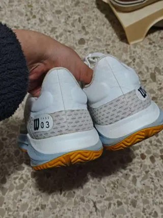 Wilson tennis shoes hard cort