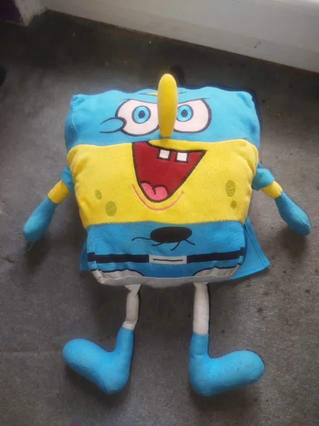 Peluche Bob Esponja Superhéroe