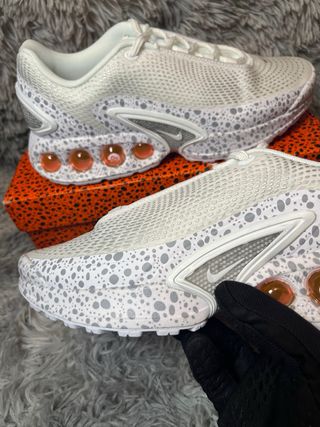 Nike Air Max Dn Safari Blanco/Rojo Solar