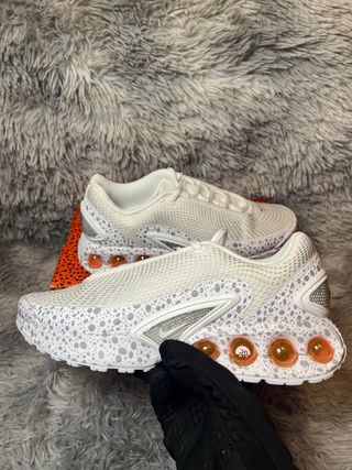 Nike Air Max Dn Safari Blanco/Rojo Solar