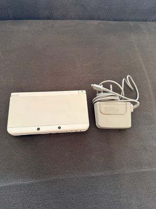 Nintendo New 3DS Blanca Cargador