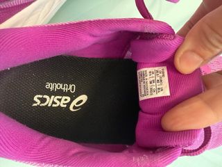 Zapatillas ASICS mujer moradas