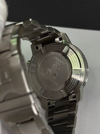 Tissot Seastar Cronógrafo Negro y Rojo