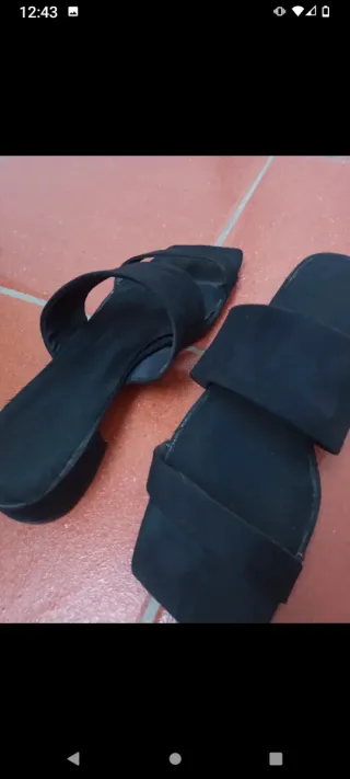 Sandali neri Scamosciati