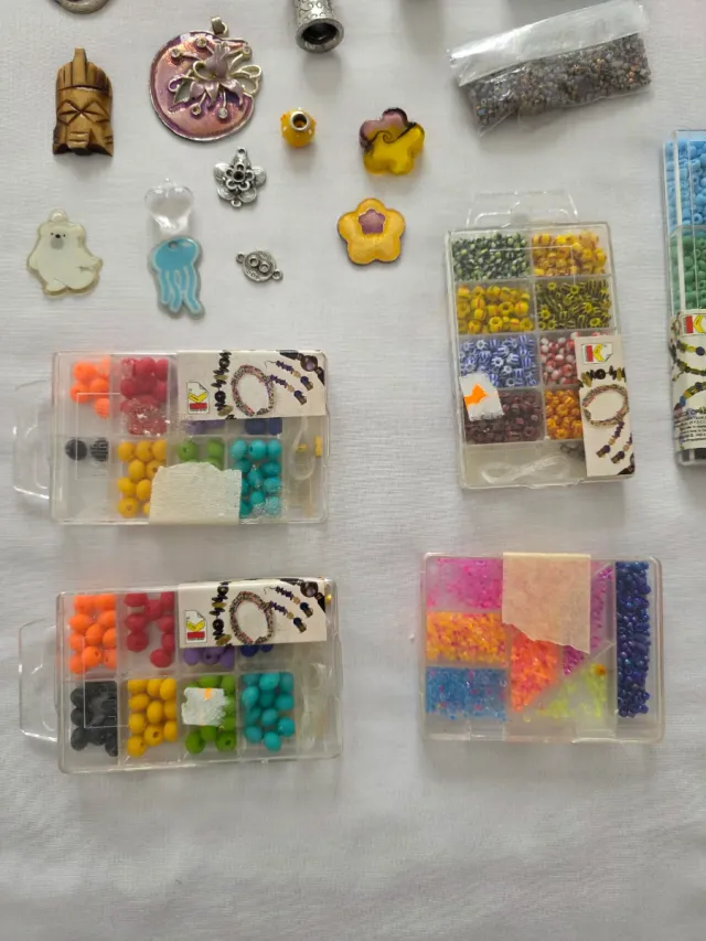 PACK - Abalorios para manualidades