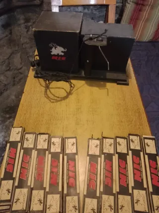 Proyector Cine Años 30 + 10 Películas