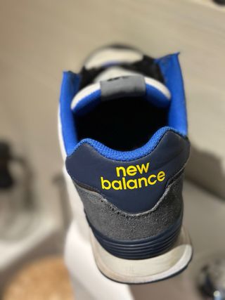 Zapatillas New Balance Azul y Rojo Talla 38,5 cms