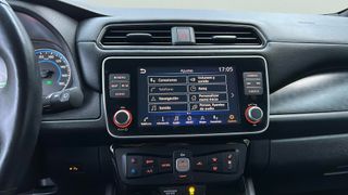 Nissan Leaf 40kWh Tekna ProPilot Park 110 kW (150 CV)