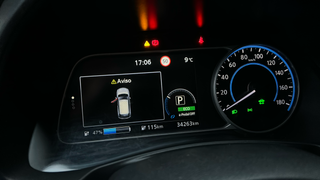 Nissan Leaf 40kWh Tekna ProPilot Park 110 kW (150 CV)