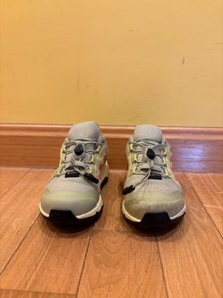 Zapatillas de niña Adidas Terrex Gore-Tex Montaña