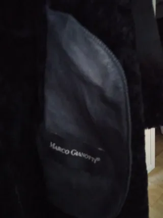 Abrigo Mutón y Piel vuelta Negro