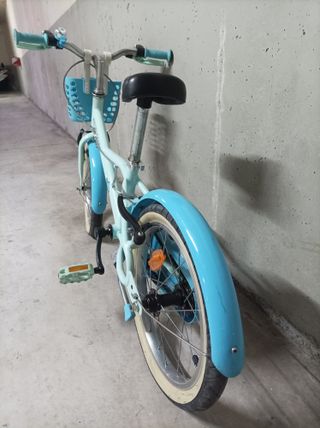 Bicicleta infantil Btwin 16 con cesta