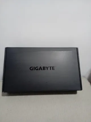 Gigabyte Radeon RX 6600 EAGLE 8G - ¡Como nueva!