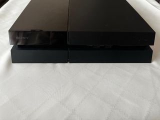 PS4 500GB Negra + 2 Mandos