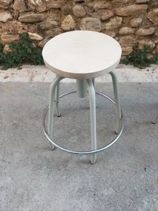 Taburetes vintage metal y madera