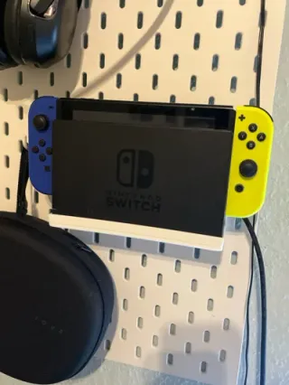 Supporto IKEA Skadis per Nintendo Switch