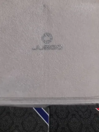 Bauletto con due mazzi di carte da gioco