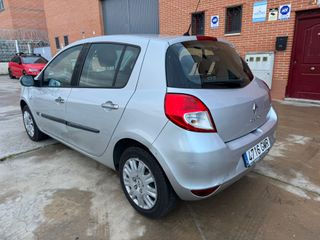 RENAULT CLIO 1.5 dCi 80cv – ¡SOLO 187.000 KM !