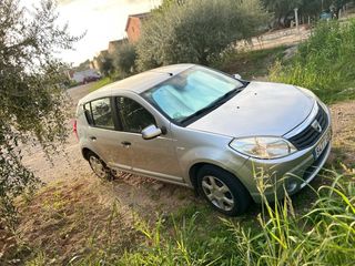 Dacia Sandero 2010