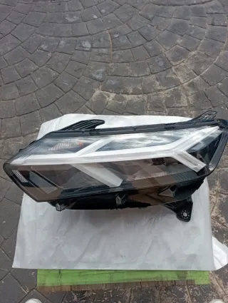 Faros Dacia Sandero III