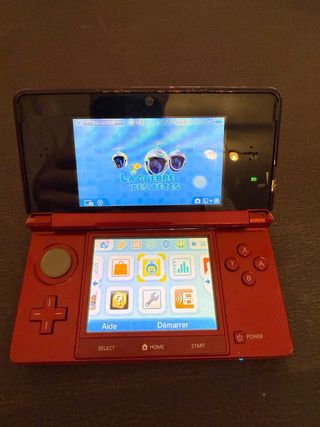 Nintendo 3DS Roja + Cargador