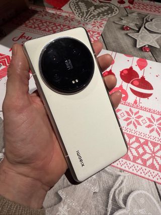 Xiaomi 14 Ultra (pantalla tocada)