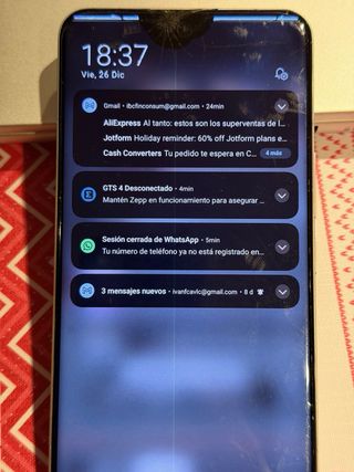 Xiaomi 14 Ultra (pantalla tocada)