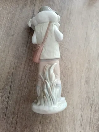 Figura porcelana pastor con oveja