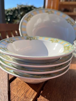Juego ensaladera y cuencos porcelana