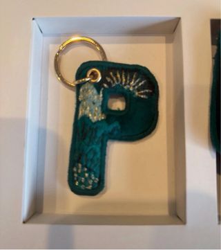 Cartera y llavero terciopelo verde