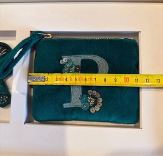 Cartera y llavero terciopelo verde