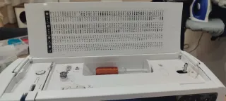 Máquina coser y bordar Bernette Chicago 7