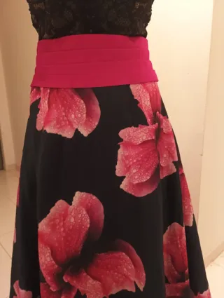 Vestido largo invitada boda negro falda azul y ros