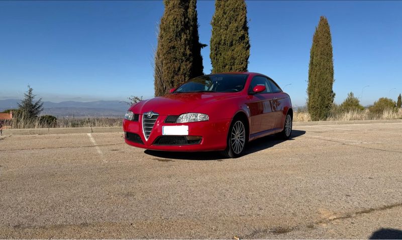 Alfa Romeo GT - foto 1