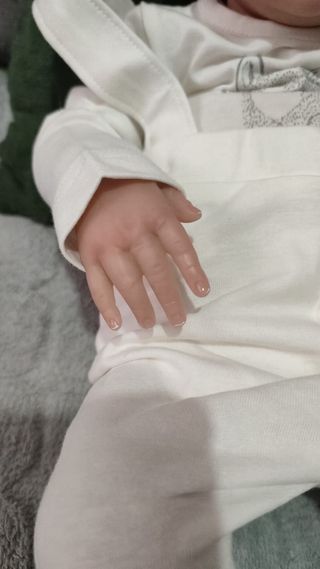 Muñeco Reborn con chupete