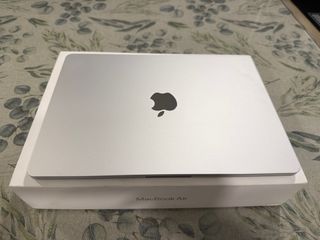 MacBook Air M3 512GB 16GB RAM NUEVO