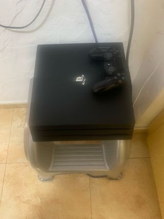 Consola PS4 Pro Negra + Mando