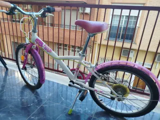 Bicicleta infantil Btwin rosa
